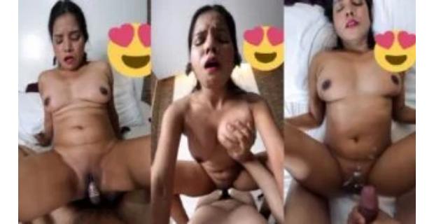 Bhabhi chikni chut me lover lund desi
