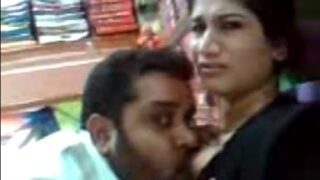 Karachi mature aunty sex MMS shop malik